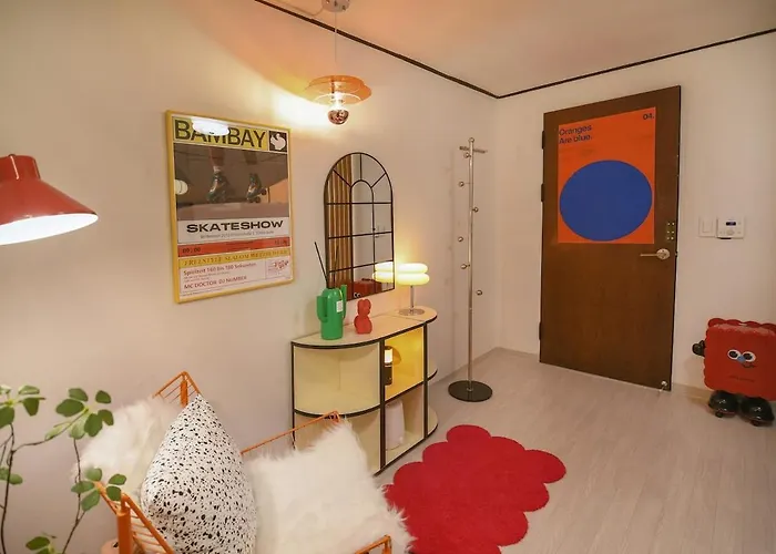 Apartment Hongdae 1min To Subway, Easy Access To Itaewon & Jongro *